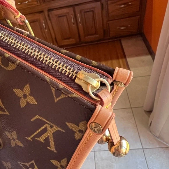 SOLD Louis Vuitton Popincourt Monogram Top Handle Handbag - Picture 8 of 15
